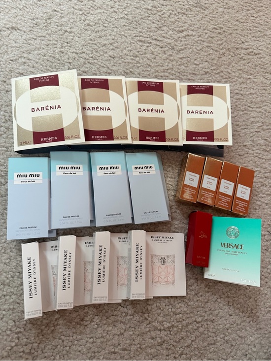 Macys Other - Luxury women fragr travel mix set new